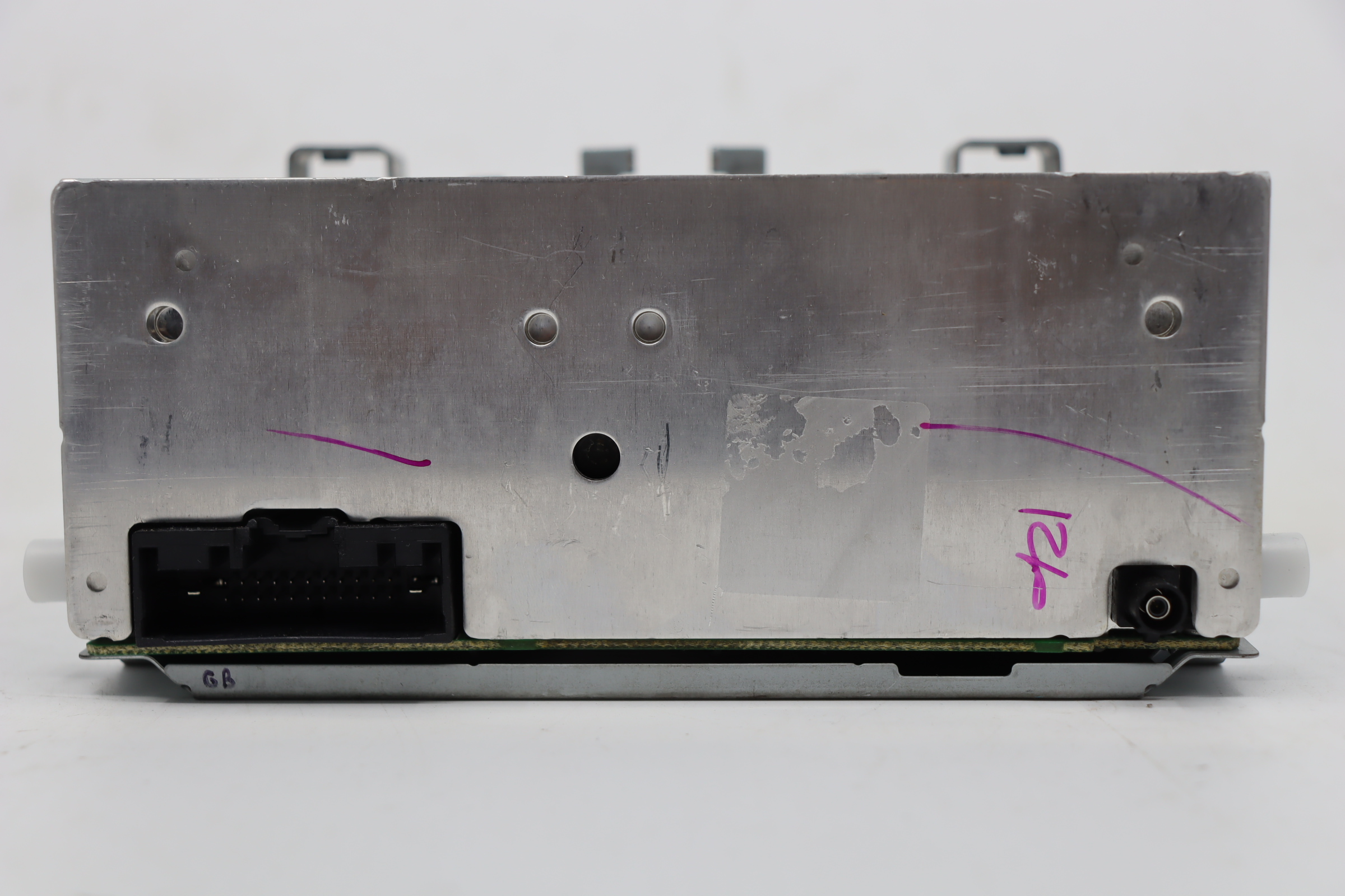 Westfalia - Fiësta MK 6 vanaf 2008 Radiomodule reparatie