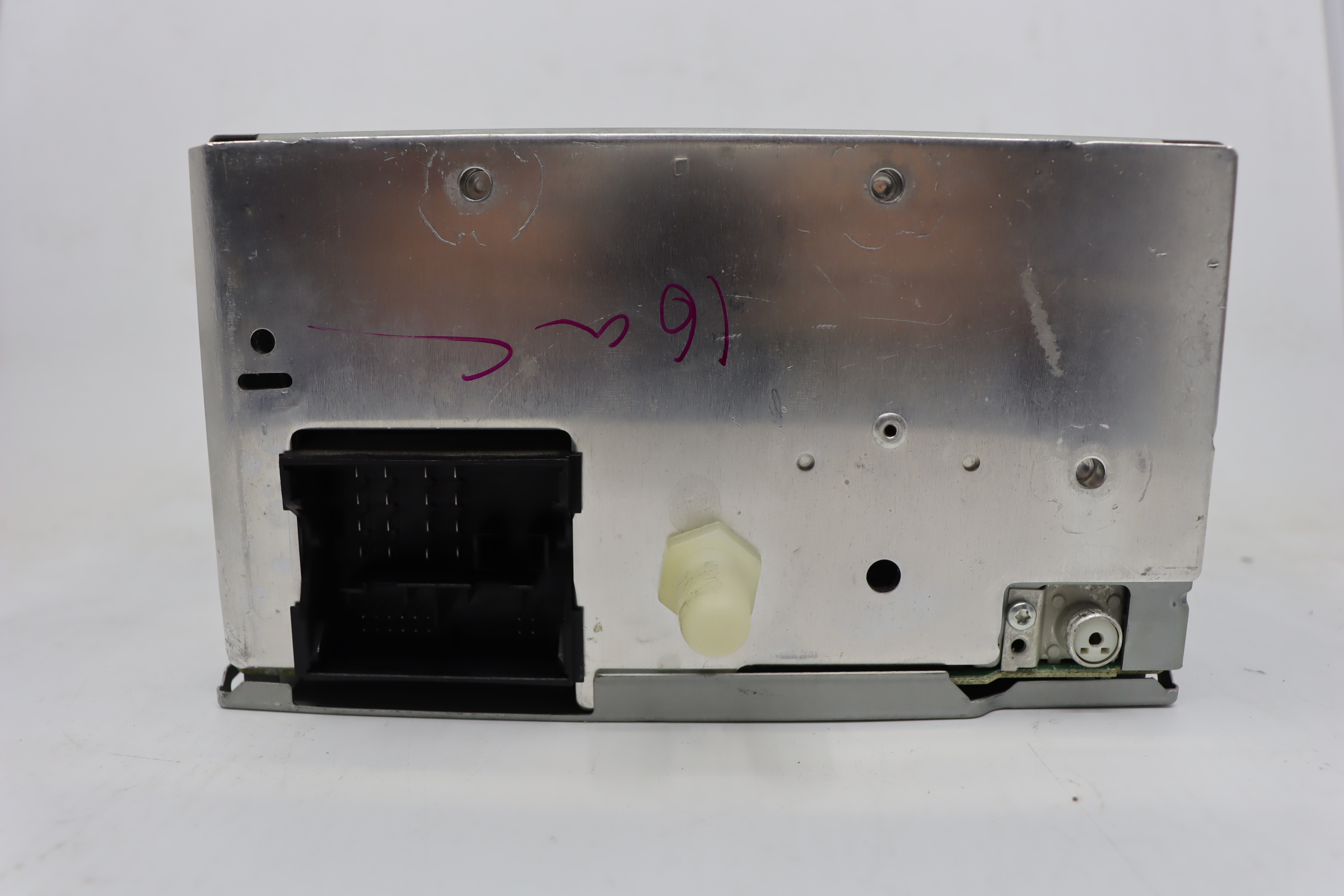 Westfalia - Fiësta MK 5 vanaf 2002 Radiotoestel reparatie