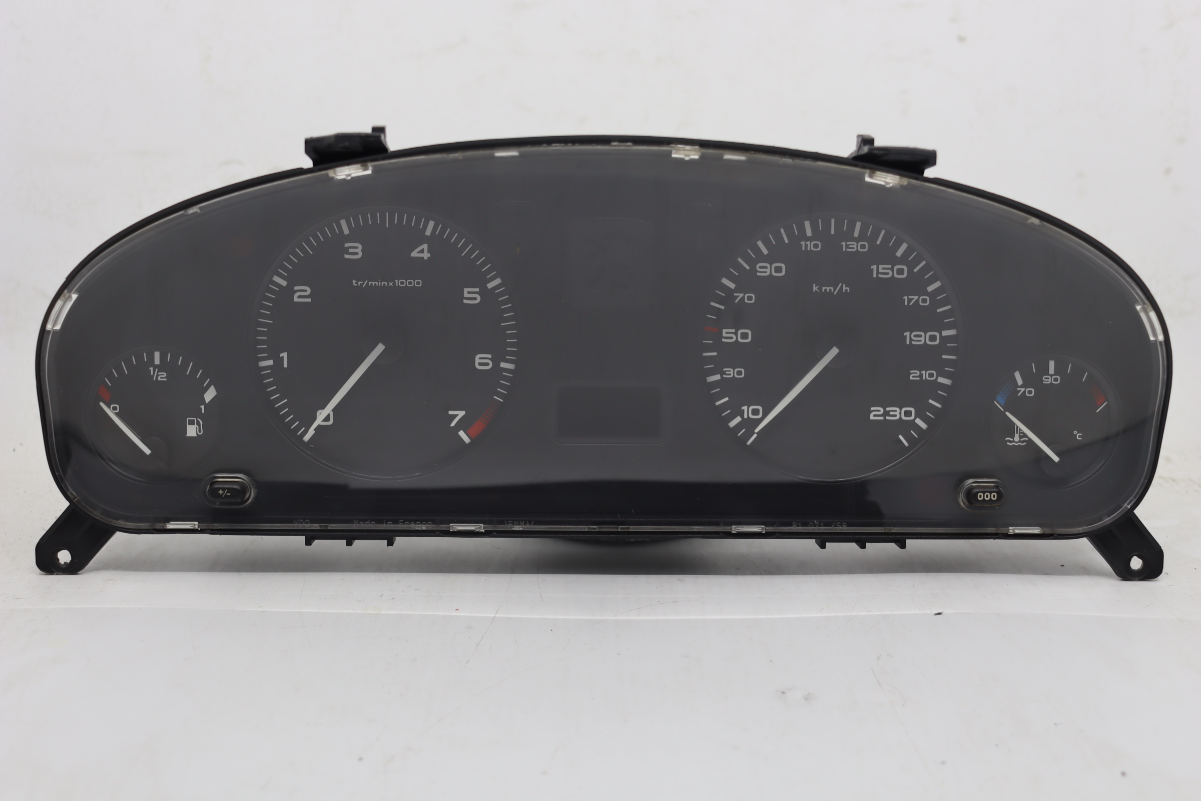 Peugeot - 406 facelift vanaf 1999 Tellerpaneel reparatie