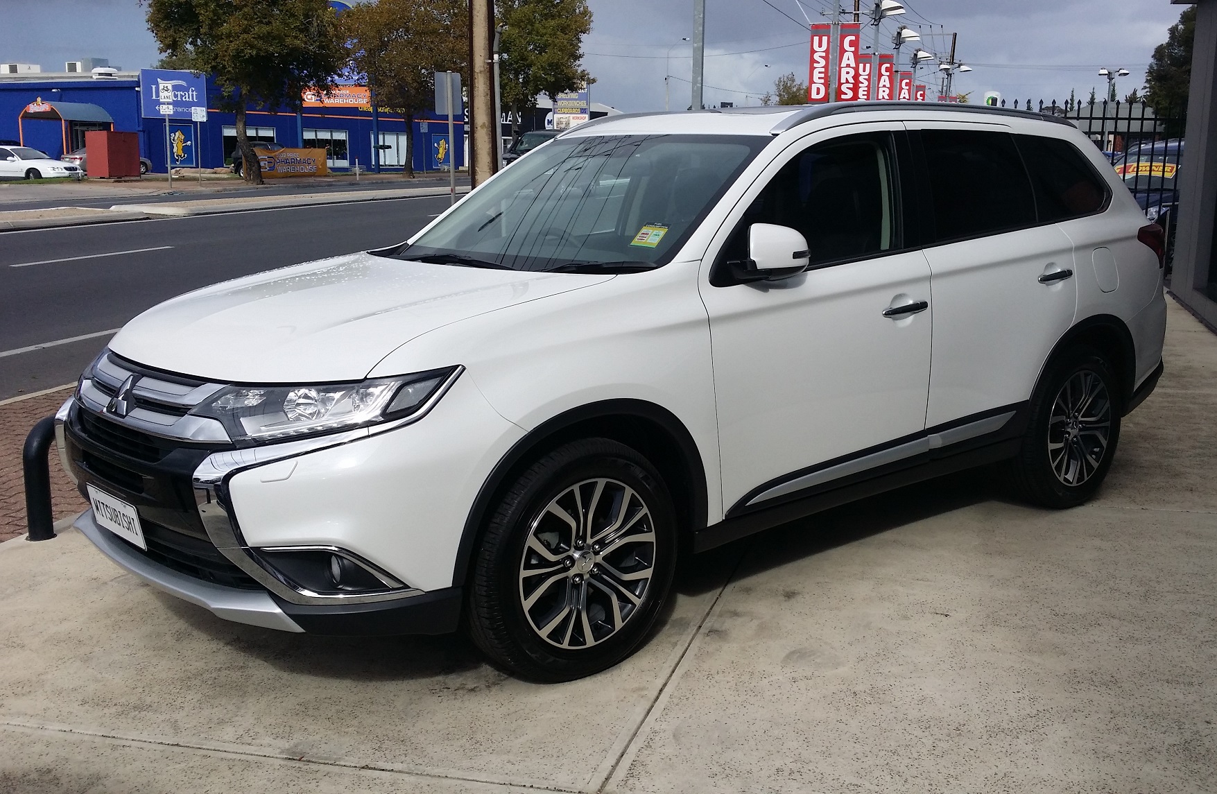 Mitsubishi - Outlander v.a 2013 Navigatietoestel reparatie