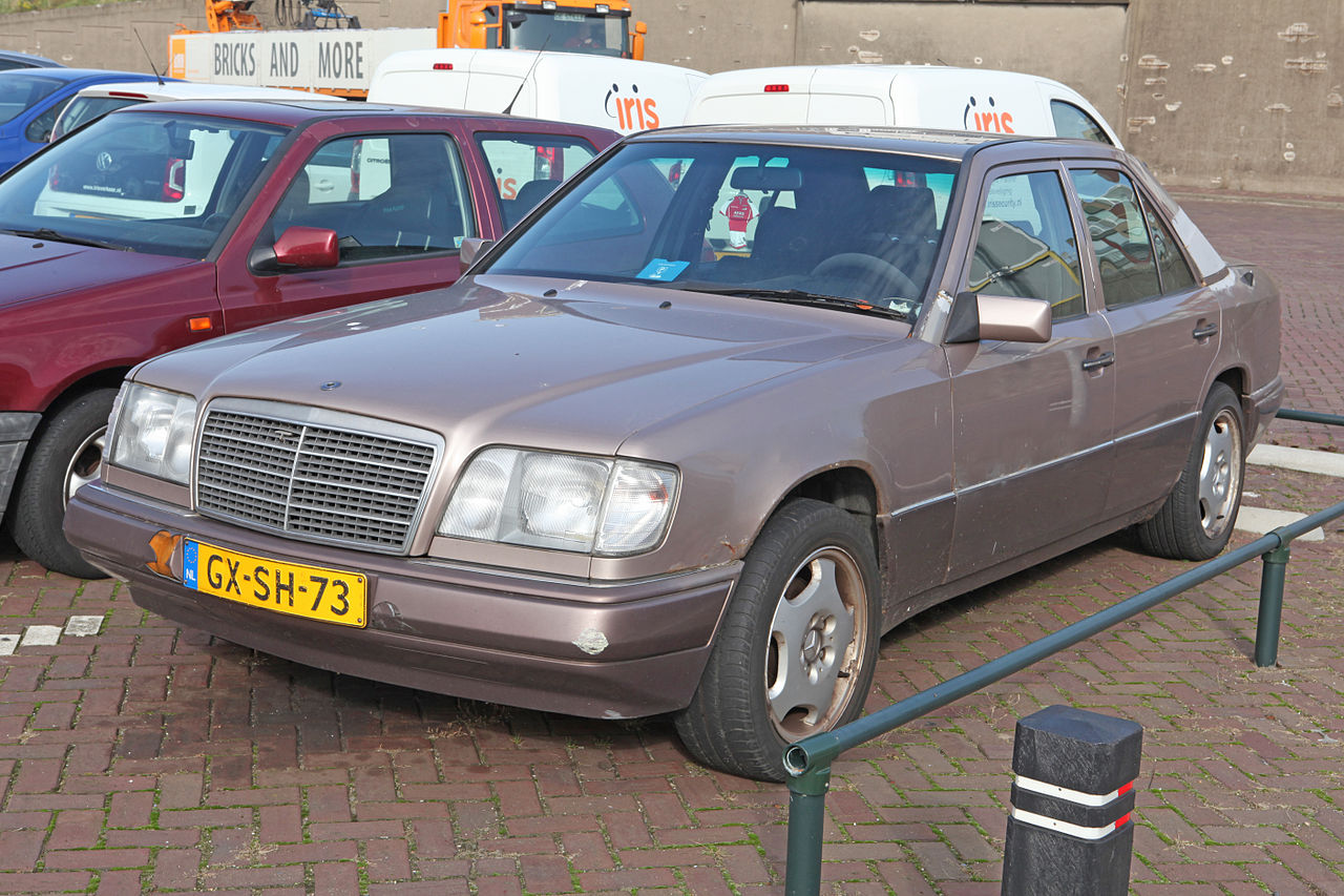 Mercedes - E-klasse W124 vanaf 1984 Tellerpaneel reparatie