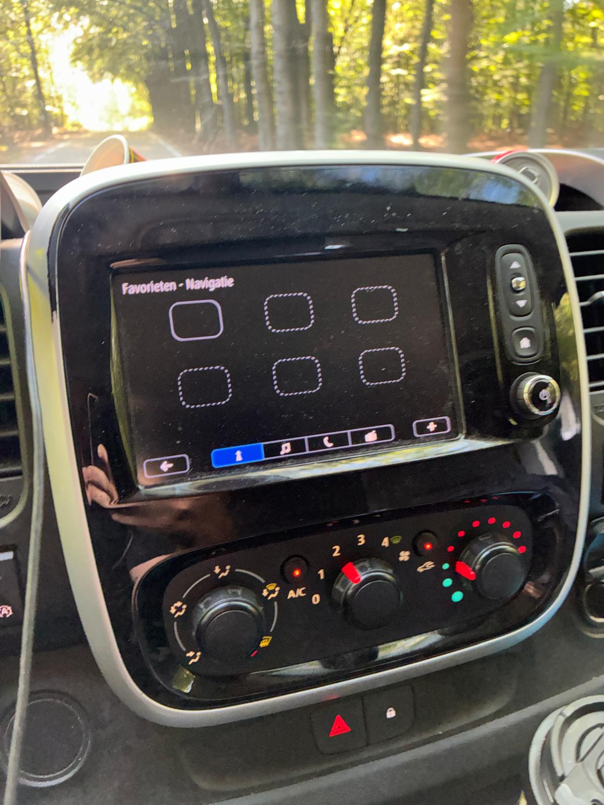 Opel - Vivaro B vanaf 2014 Navigatiescherm reparatie