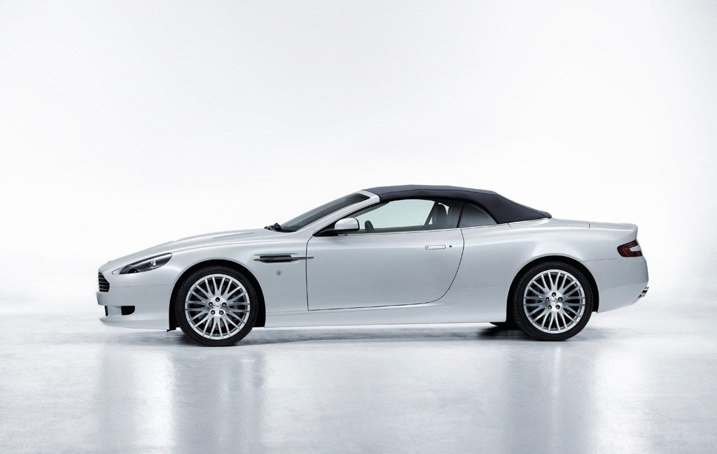Benelli - DB9 Volante vanaf 2004 CD Speler reparatie