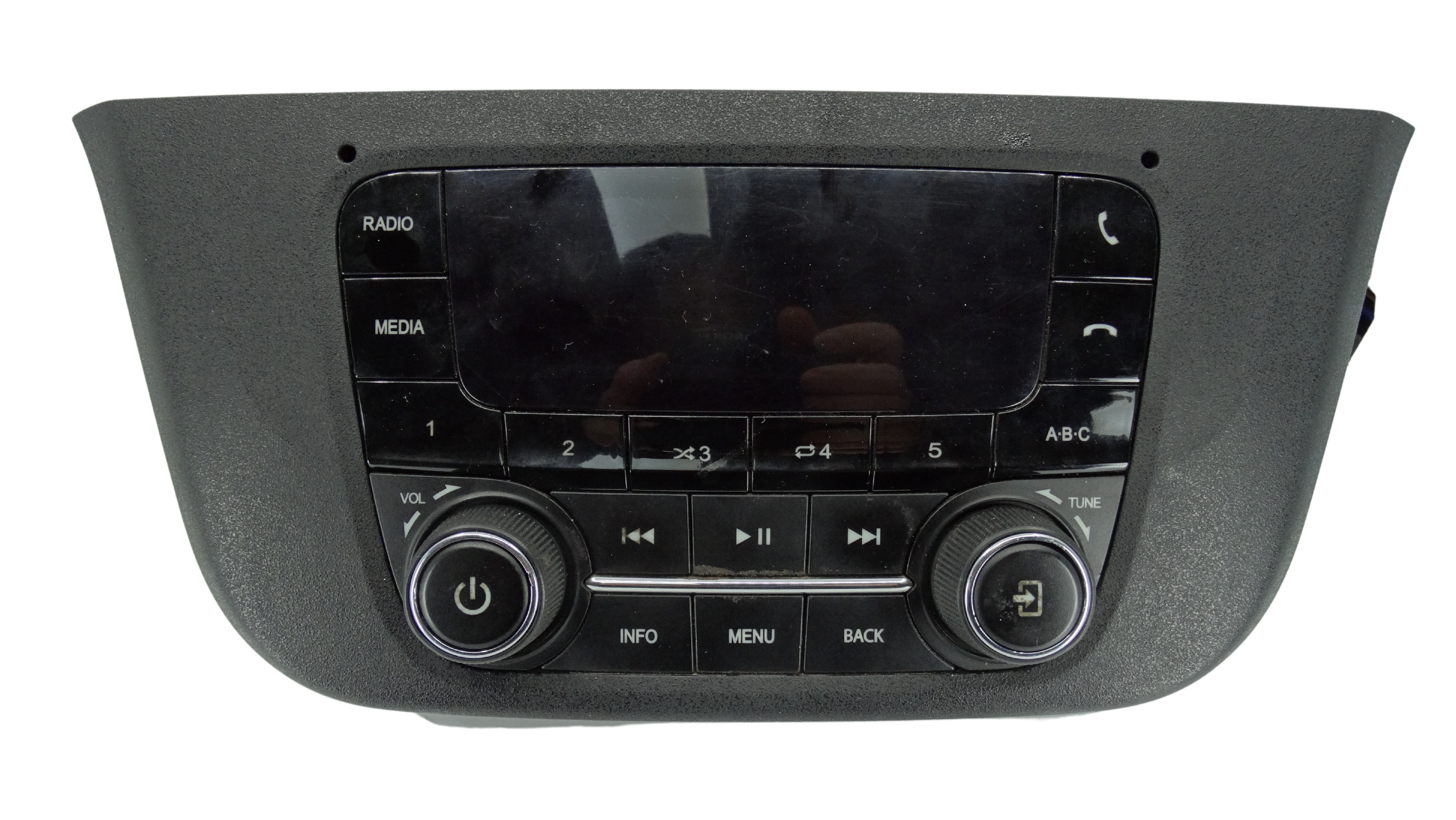 Iveco - Daily 7 vanaf 2019 Radio mediatoestel reparatie