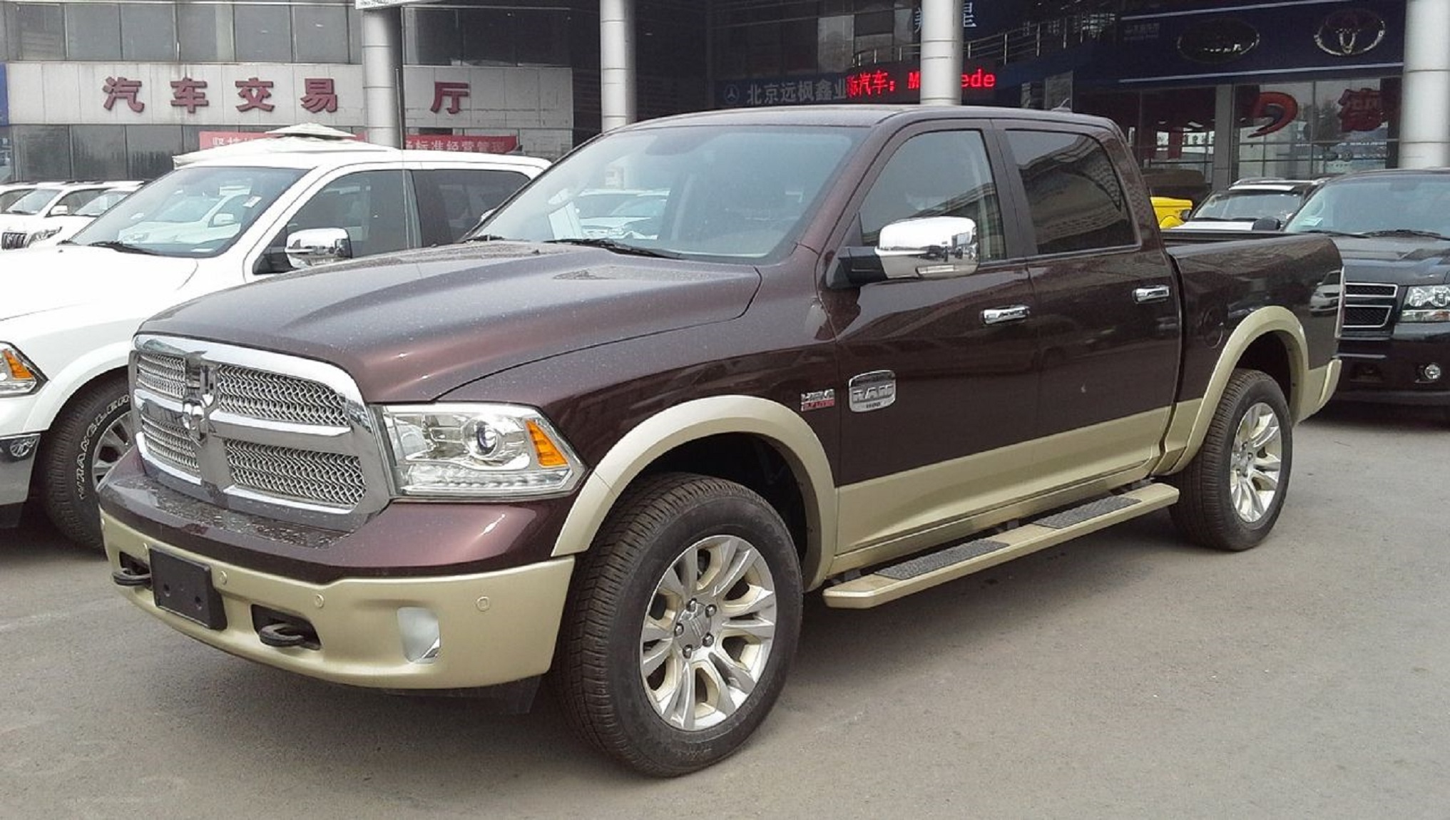 Dodge - Ram 4de gen facelift vanaf 2013 Navigatietoestel reparatie